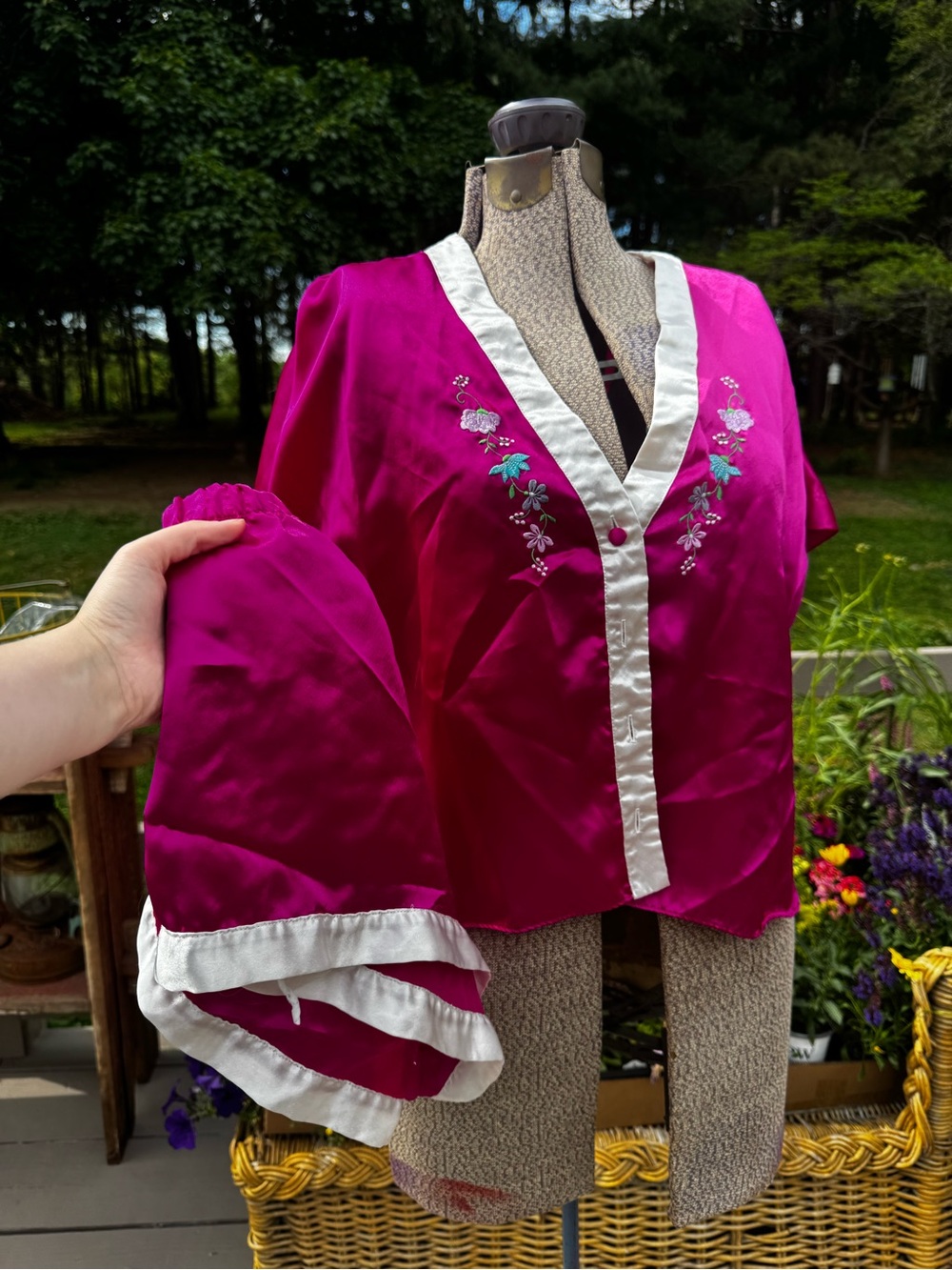 Satin pink embroidered vintage pajama set
